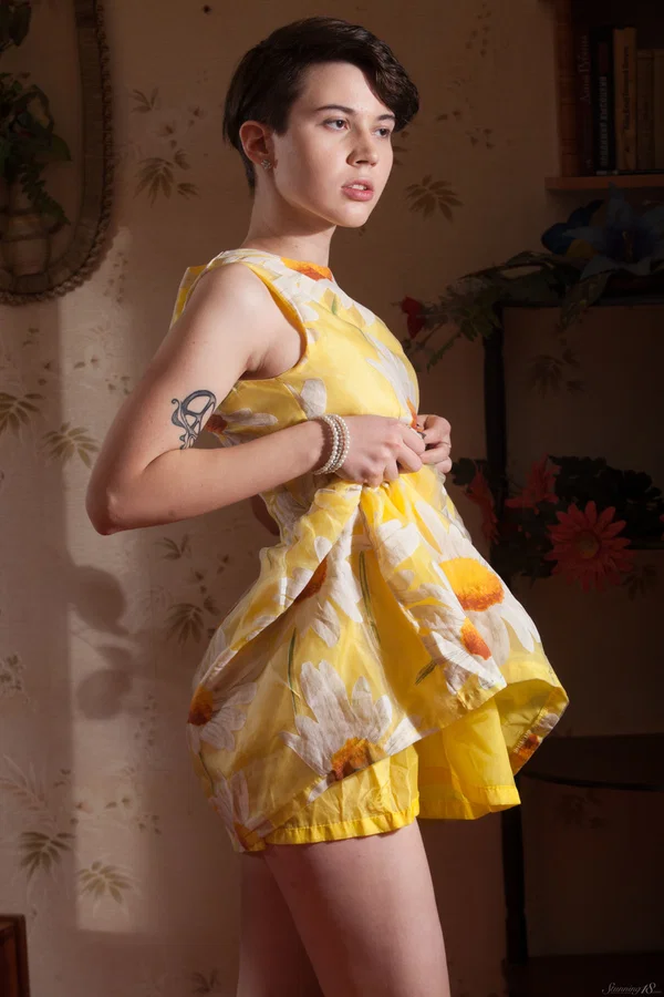 Hot teen with short hair frees her great body from a dress and underwear  - Short Hair, Teen, Beautiful, Babe, Cute, Glamour, Model, Pussy, Feet, Spreading  - Photo 3
