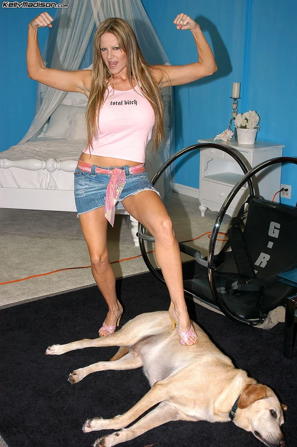 Stacked pornstar Lisa Lipps flaunts huge fake tits in tight t-shirt & lingerie  - Mature, Big Tits, Groupsex, MILF, Pornstar, Blonde, White, Outdoor, Feet, Non Nude  - Photo 2
