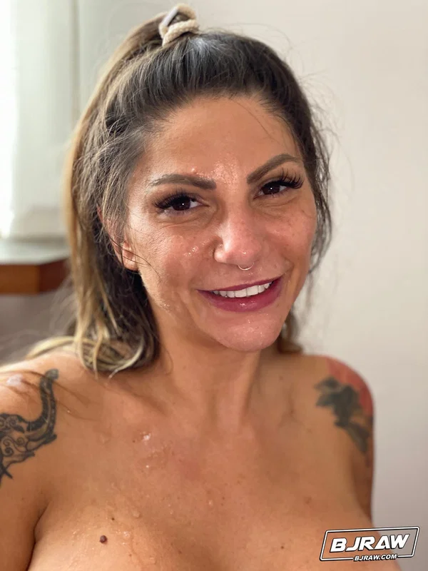 Inked Italian slut Lily Veroni wanks a dick with her big tits & sucks it  - Italian, Tattoo, POV, Beach, MILF, Pussy, Blowjob, Spreading, Facial, Big Tits  - Photo 19
