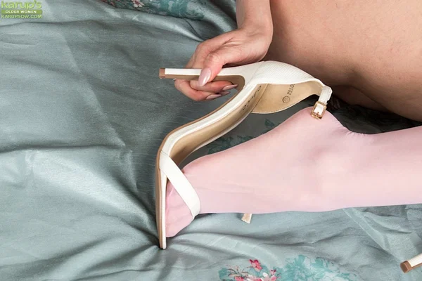Stocking and high heel wearing MILF plumper revealing large breasts  - BBW, MILF, Stockings, Ass, Spreading, Thick, Chubby, Panties, Curvy, High Heels  - Photo 13