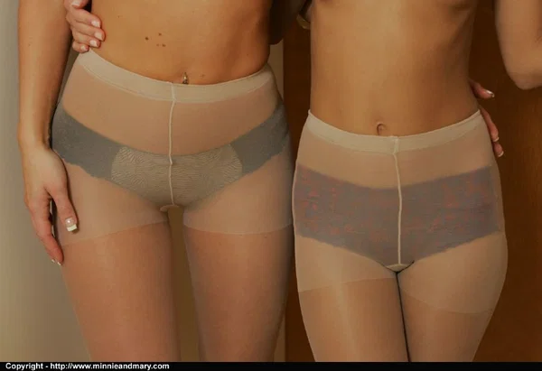Amateur babes exposing their sexy butts covered with panties and pantyhose  - Sexy, Pantyhose, Amateur, Lingerie, Teen, Lesbian, Skirt, Panties, Cute  - Photo 9
