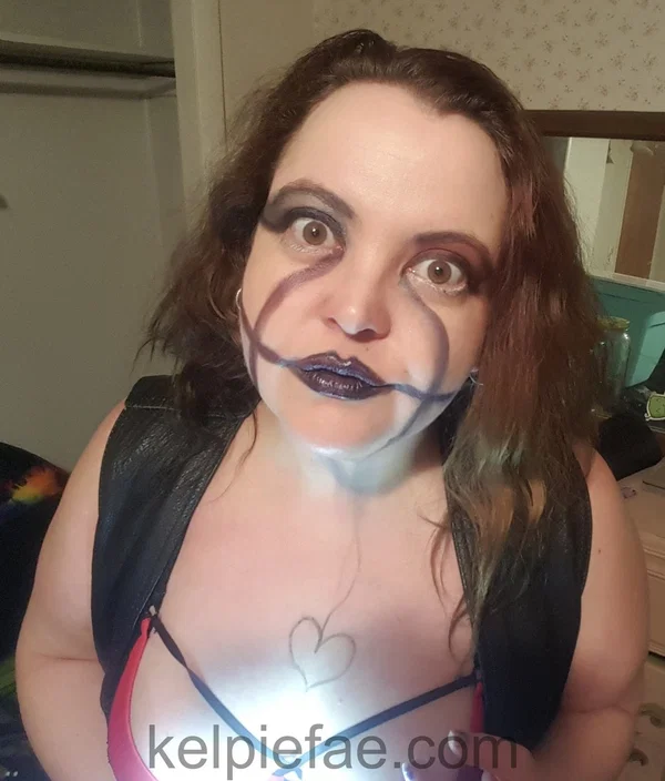Fat vampire Kelpie Fae shows off her sexy rack while posing on camera  - Chubby, BBW, Thick, Curvy, MILF, Amateur, Big Tits, Non Nude, Brunette, Sexy  - Photo 13