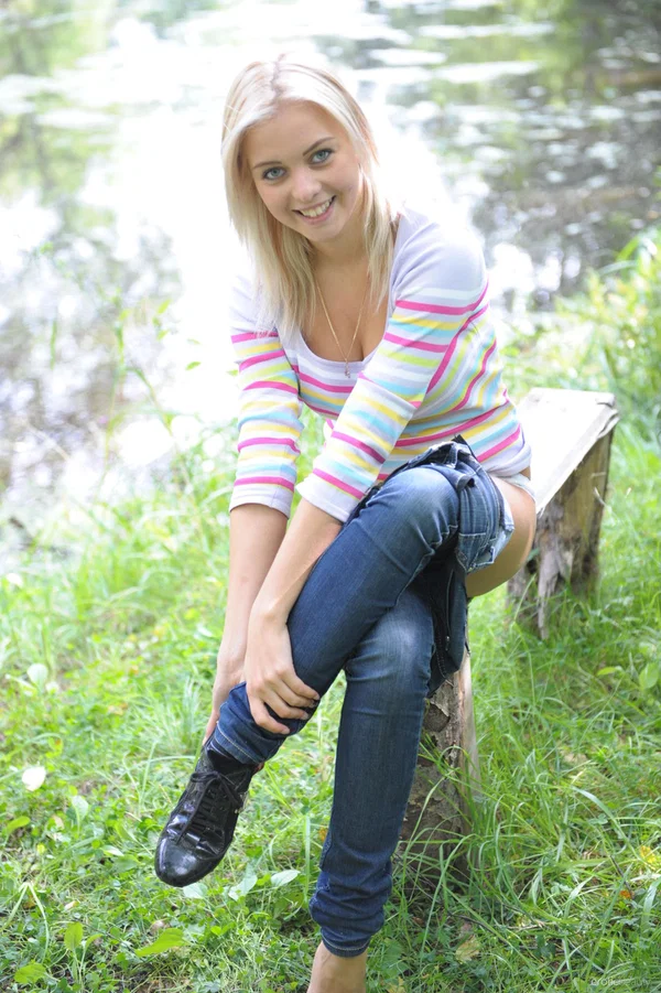 Blonde teen Berry A flaunts her nice juggs and trimmed pussy outdoors  - Mature, Teen, Cute, Hairy  - Photo 1