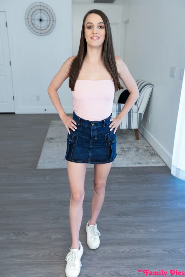 My Family Pies performed by Damon Dice, Summer Renee XXX Pictures  - Photo 1