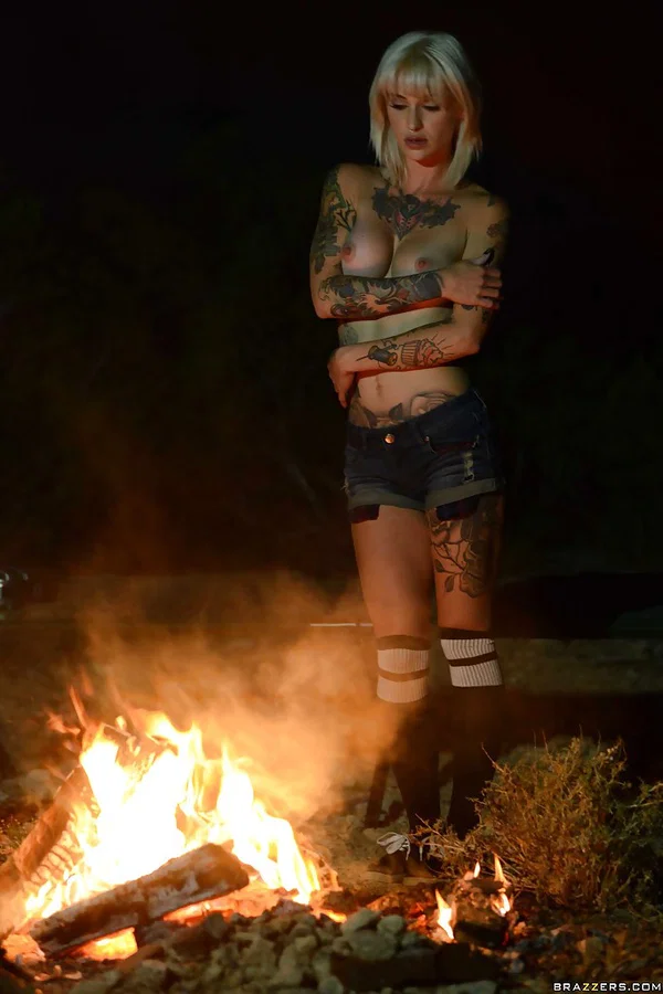Outdoor posing of a big tits babe in shorts and socks Kleio Valentien  - Tattoo, Socks, Outdoor, Shorts, Babe, Big Tits, Solo, Fake Tits, Beautiful  - Photo 12