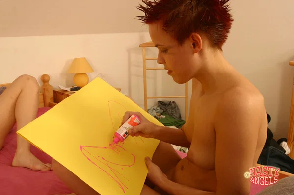 Amateur teen Jessika takes a facial after posing naked for a young artist  - Lesbian, Face, Amateur, Tiny Tits, Spreading, Ass, PAWG, Short Hair, Legs, European  - Photo 2