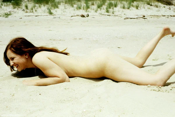 Naked girl with a nice ass and big tits spreads her pussy wide open on the beach  - Beach, Redhead, Pussy, Big Tits, Outdoor, PAWG, Ass, Asshole, Spreading, Feet  - Photo 5
