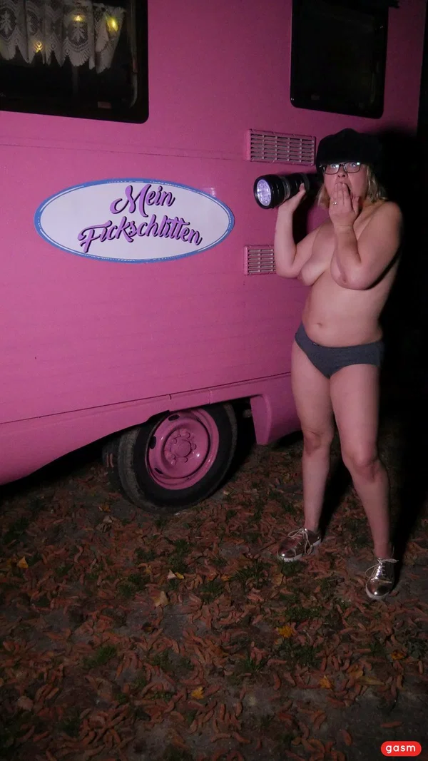 Chubby German woman getting screwed doggystyle in hot amateur action  - German, Short Hair, Spreading, Feet, Pussy, Blowjob, European, Blonde, Non Nude  - Photo 15