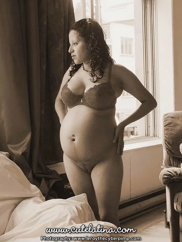 Pregnant women Talia and Alyka fondle each others nipples and belly bump  - Pregnant, Reality, Latina, Lesbian, Nipples, Amateur, Big Tits, Lingerie, Piercing, Legs  - Photo 5