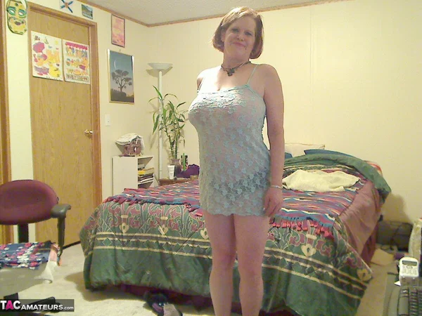 Fat mature mom Misha bares saggy boobs to fist her hot pussy on the bed  - Mature, BBW, Amateur, Curvy, Thick, Chubby, Panties, Saggy Tits, Nipples, Big Tits  - Photo 9