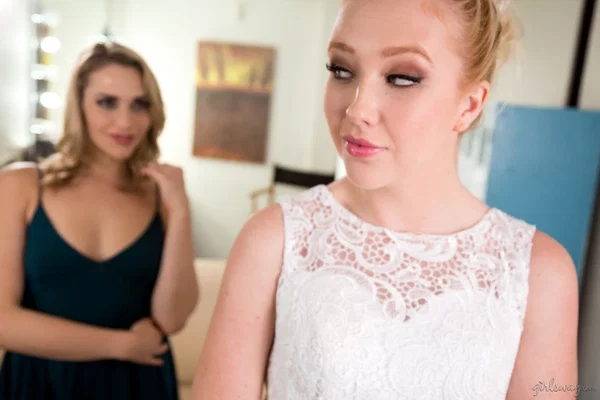 Hot lesbian pornstars Samantha Rone and Mia Malkova please each other  - Wedding, Family, Lesbian, Cute, Teen, Step Sister, Blonde, Pornstar, Pussy, Spreading  - Photo 4