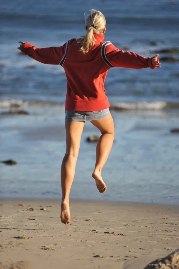 Blond female Jenni C puts down her board and exposes her tits and twat instead  - Beach, Clothed, Outdoor, Skirt, Blonde, Sports, Babe, MILF, Big Tits, Legs  - Photo 10
