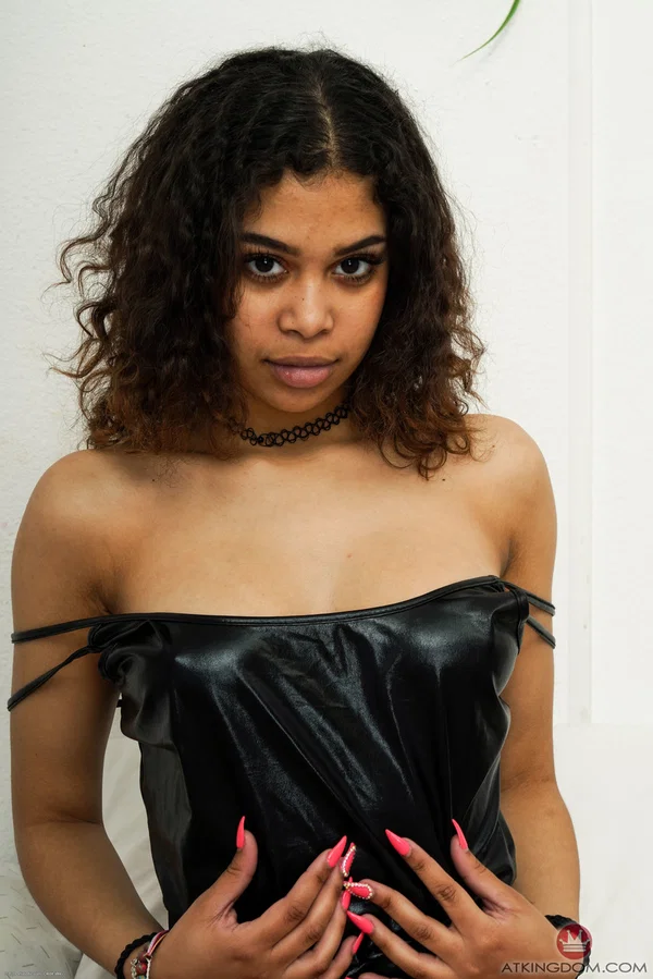 Sexy babe Jeni Angel strips naked & spreads her shaved pussy up close  - Ebony, African, Latina, Pussy, Amateur, Teen, Ass, Spreading, Black, Natural Tits  - Photo 3