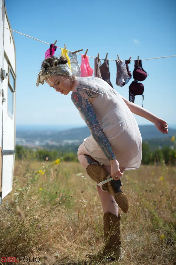 Tattooed girl Anna Quinn slips off sheer nightie with her underwear on a line  - Tattoo, Outdoor, Boots, Clothed, Babe, Big Tits, British, Skirt, Ass, Glamour  - Photo 4