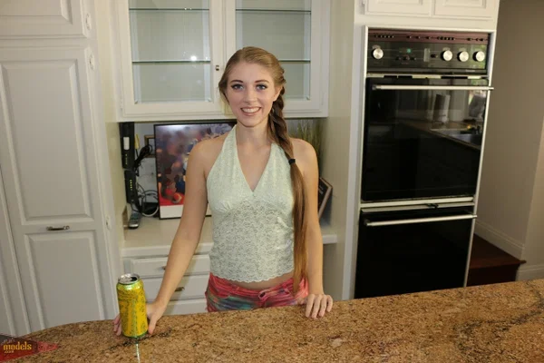 First timer Alyce Anderson gets naked on kitchen counter to part her pussy  - Undressing, Teen, Panties, Amateur, Pussy, Shorts, Close Up, Hairy, Cameltoe, Babe  - Photo 1