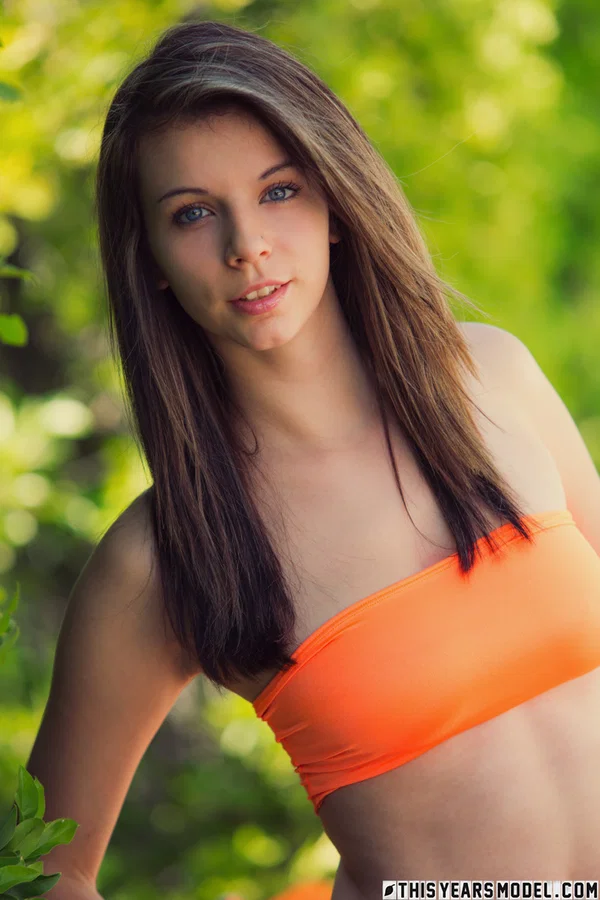Sweet teen Penny Kate sets her perky tits free of a tube top  - Teen, Amateur, Model, Shorts, Tiny Tits, Outdoor, Nipples, Undressing, Clothed, Panties  - Photo 3