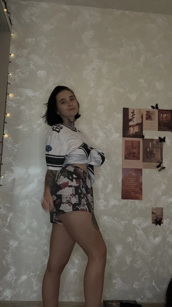 OnlyFans Beatrice Bell starring Beatrice Bell Porn XXX  - Amateur, Tattoo, Teen, Schoolgirl, Big Tits, Short Hair, Skinny, Sexy, Panties, Outdoor  - Photo 6