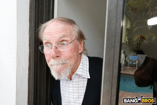 Latina teen Kira Perez gets her booty slapped & her pussy fucked by a grandpa  - Spanking, Old Man, Old Young, Spanish, Latina, Bikini, Sexy, Reality, Pool, Amateur  - Photo 2