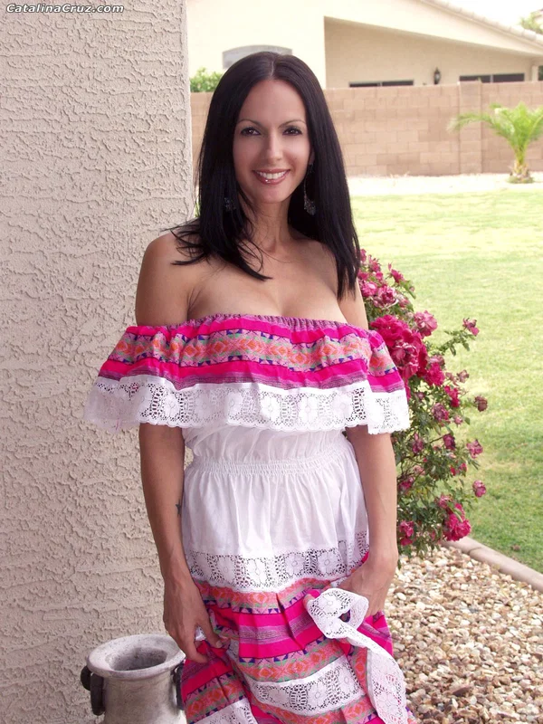 Busty MILF Catalina Cruz strips her dress and flaunts her huge fakes  - MILF, Big Tits, Solo, Dress, Undressing, Outdoor, Amateur, Fake Tits, Pornstar, Beautiful  - Photo 10