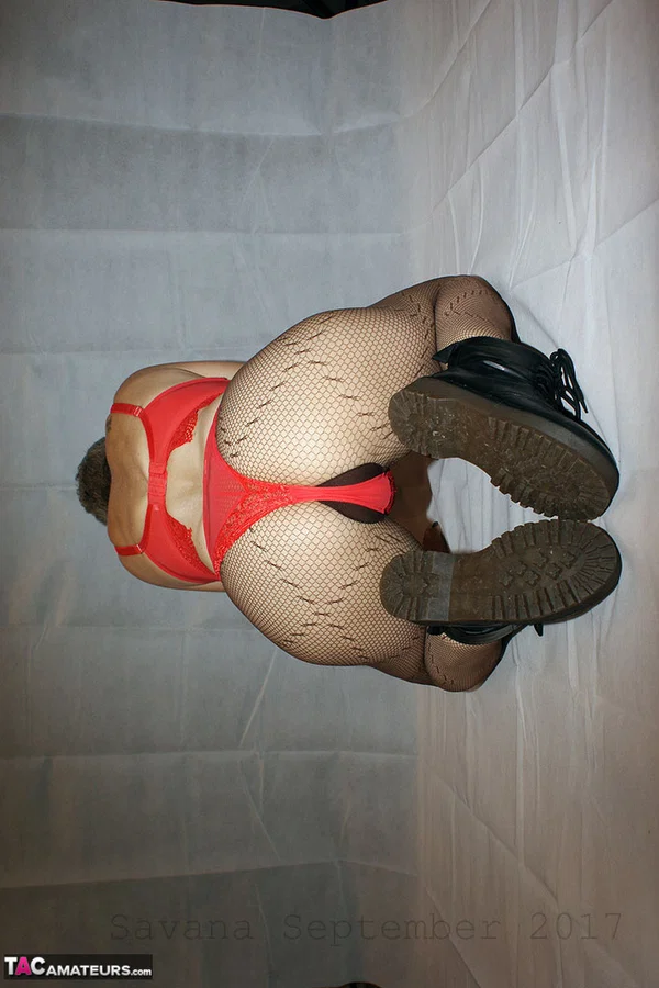 Old amateur Savana models red lingerie in pantyhose and black boots  - Granny, SSBBW, BBW, Pantyhose, Non Nude, Lingerie, Amateur, Chubby, Ass, Curvy  - Photo 12
