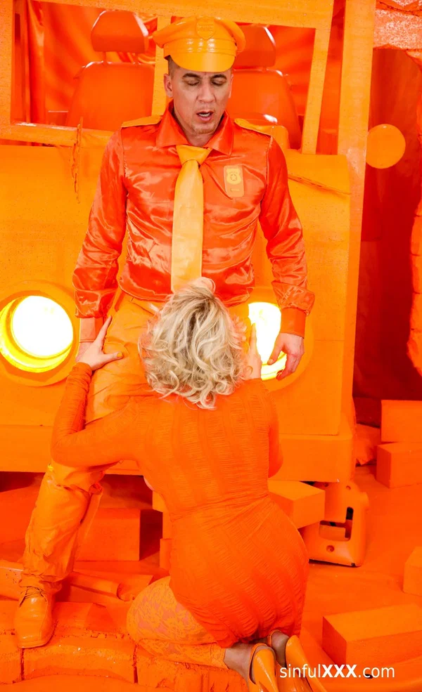 Blonde MILF Brittany Bardot takes a boner deeply in an all-orange environment  - Petite, Fetish, Blonde, White  - Photo 8