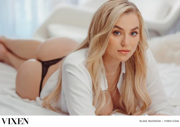 Pretty American Blake Blossom gets her cooch ravished by Mick Blue  - Pornstar, Teen, Cumshot, Cowgirl, Blonde, Lingerie, Hardcore, Ass Fucking, Ass, Big Tits  - Photo 2