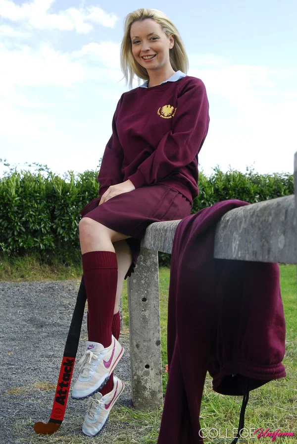 Gorgeous fields hockey player strips her uniform and shows her cleavage  - College, Schoolgirl, Outdoor, Uniform, Non Nude  - Photo 8