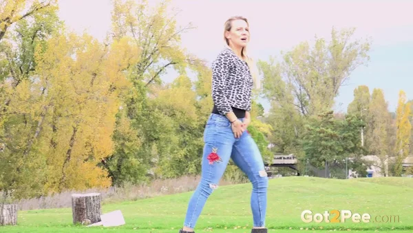 Jeans clad Bianca pulls sown her pants showing bare pussy to pee in public  - Pissing, Public, Jeans, European, Pussy, Close Up, Babe, Hairy, Clothed, Blonde  - Photo 1