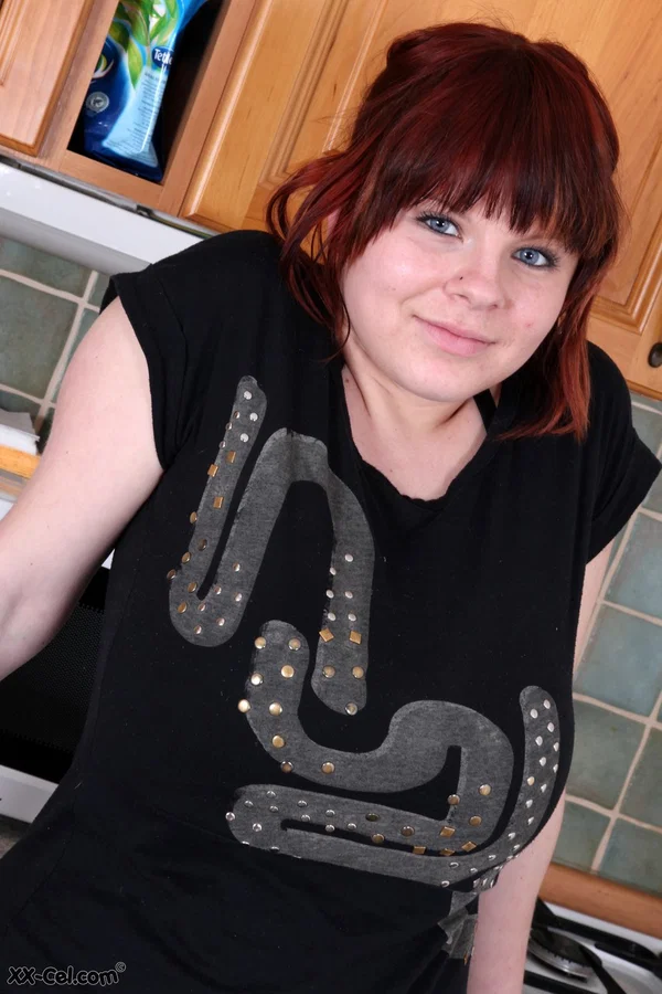 Blue eyed amateur Kutty reveals her giant tits and poses naked in the kitchen  - Chubby, BBW, Thick, Curvy, Big Tits, Short Hair, Amateur, Redhead, Beautiful, Kitchen  - Photo 1