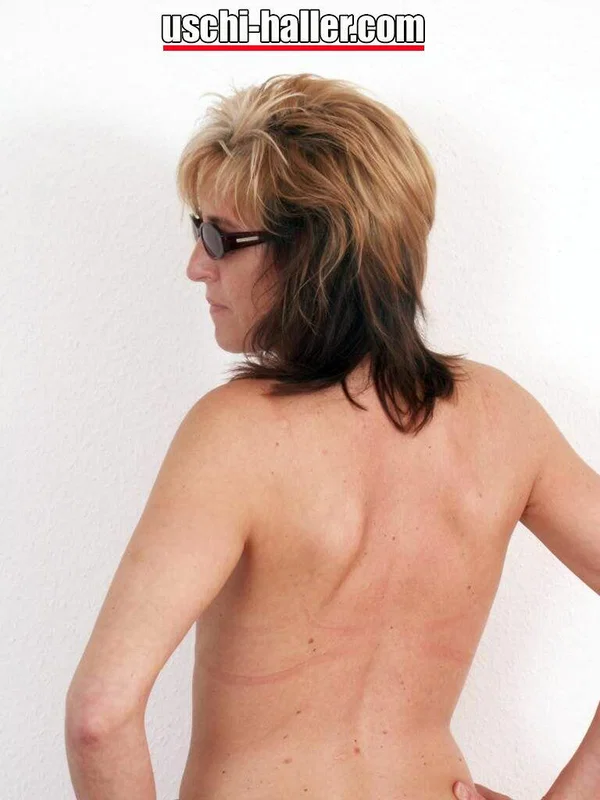 Mature woman Delia finger spreads her pussy in sunglasses and heels  - Mature, Amateur, Glasses, Tiny Tits, Pussy, Spreading, Ass, High Heels, Shaved, PAWG  - Photo 4