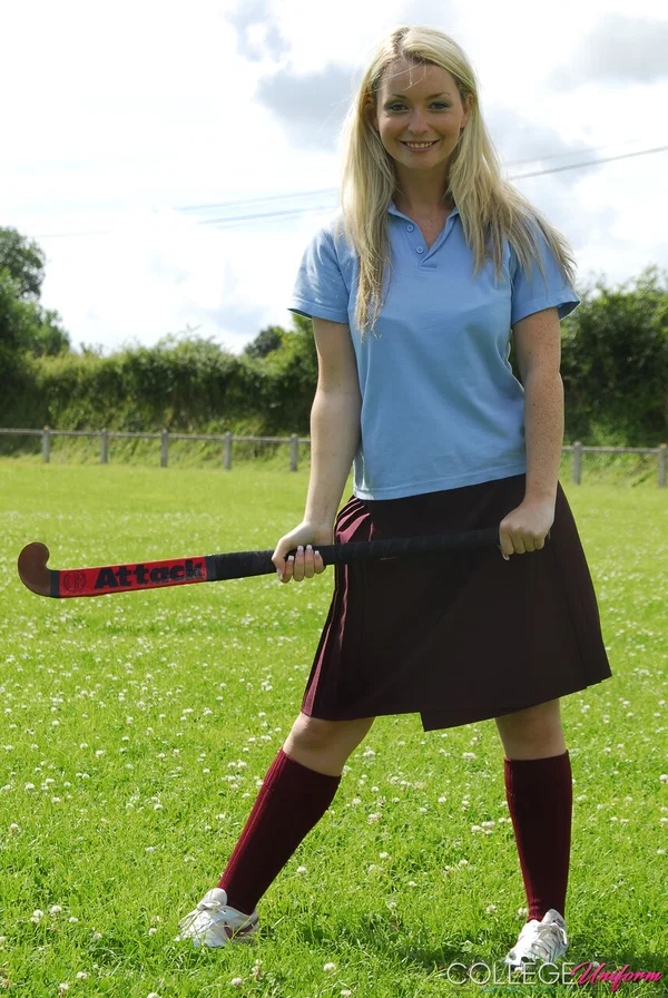 Gorgeous fields hockey player strips her uniform and shows her cleavage  - College, Schoolgirl, Outdoor, Uniform, Non Nude  - Photo 16