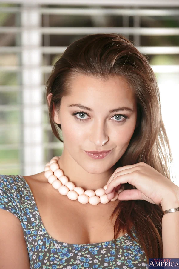 Dani Daniels looking good as always and showing her hairy pussy  - Wife, Babe, Upskirt, Skirt, Ass, Clothed, Panties, Legs, PAWG, Hairy  - Photo 1