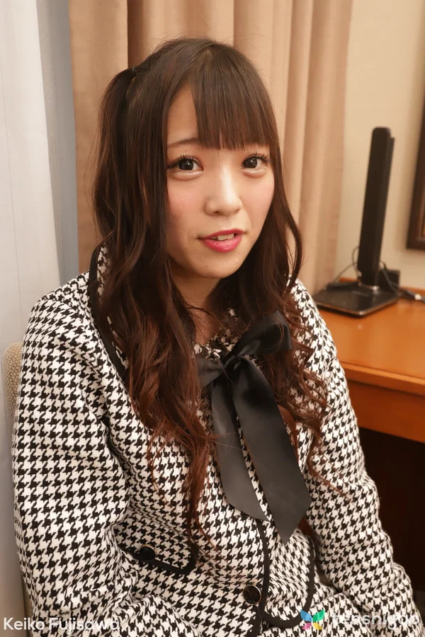 Perverted Japanese teen Keiko Fujisawa gets banged and creampied  - Japanese, Teen, Handjob, Blowjob, Pussy, Spreading, Feet, Cute, Non Nude  - Photo 1