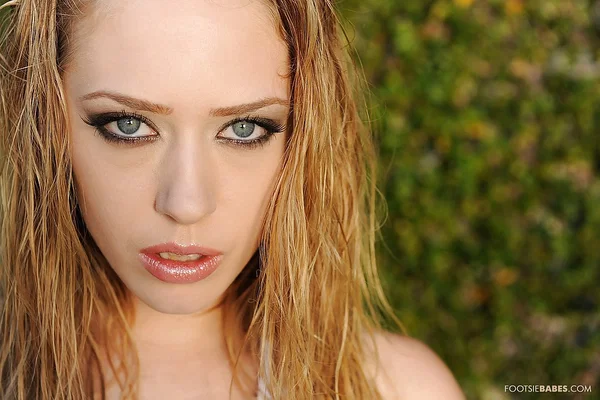 Awesome wet pussy teen with big tits Kagney showing her feet  - Legs, Babe, Feet, Wet, Shorts, Big Tits, Beautiful, Shaved, Face, Nipples  - Photo 1