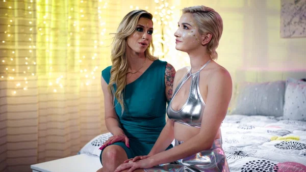 Tattooed woman Brooke Banner has lesbian sex with her stepdaughter Skye Blue  - Lesbian, Mature, Pussy Licking, Reality, MILF, Kissing, Hairy, Tattoo, Nipples, Boots  - Photo 2