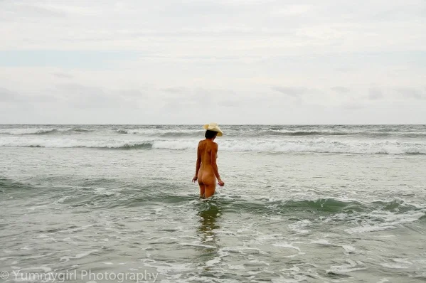 Tall MILF with a hat Sofie Marie posing butt naked on the sandy beach  - Beach, Public, Tall, MILF, Outdoor, Pornstar, Pussy, White, Short Hair, Feet  - Photo 2