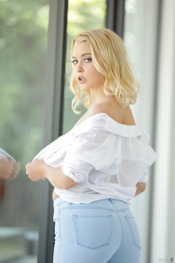 Big black cock enters tight hairy pussy of cute teen chick Chloe Cherry  - Interracial, Jeans, Hairy, Ass, Hardcore, Clothed, Pornstar, PAWG, Blonde, Big Cock  - Photo 3
