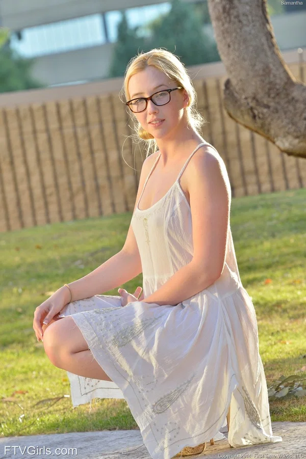Nerdy blonde babe Sammy dildoing her ass and stretching in public  - Upskirt, Non Nude, Dress, Teen, Glasses, Cute, Beautiful, Pussy, Amateur, Sexy  - Photo 2
