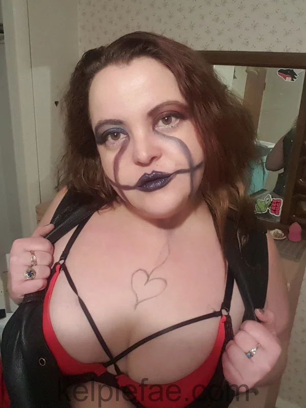 Fat vampire Kelpie Fae shows off her sexy rack while posing on camera  - Chubby, BBW, Thick, Curvy, MILF, Amateur, Big Tits, Non Nude, Brunette, Sexy  - Photo 8