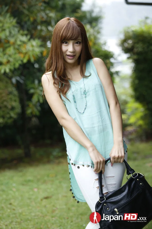 Japanese teen with sexy ass and tiny tits Anna Anjo posing nude  - Asian, Brunette, Outdoor, Non Nude, Feet  - Photo 9