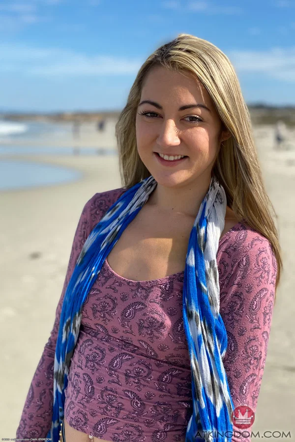 Pretty amateur teen Lily Adams showing off her shaved pussy with a tampon  - Smoking, Pussy, Girlfriend, Beach, Amateur, Pretty, Spreading, Outdoor, Teen, Sexy  - Photo 10