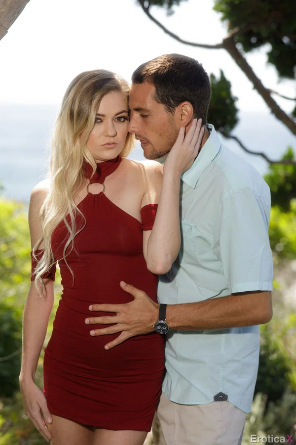 Wicked performed by Chloe Foster, Tyler Nixon Hot Porn  - Swingers, Blonde, Outdoor, Reality, Pornstar, Spreading, White, Non Nude, Pussy  - Photo 7