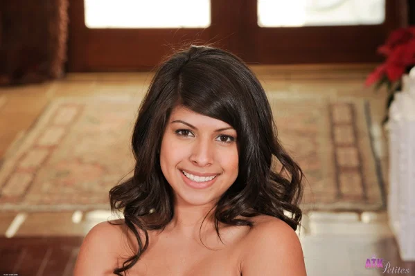 Dark haired teen Layla Rose masturbates with a vibrator while completely naked  - Beautiful, Perfect, Natural Tits, Big Tits, Amateur, Pussy, Teen, Petite, Face, Dildo  - Photo 18