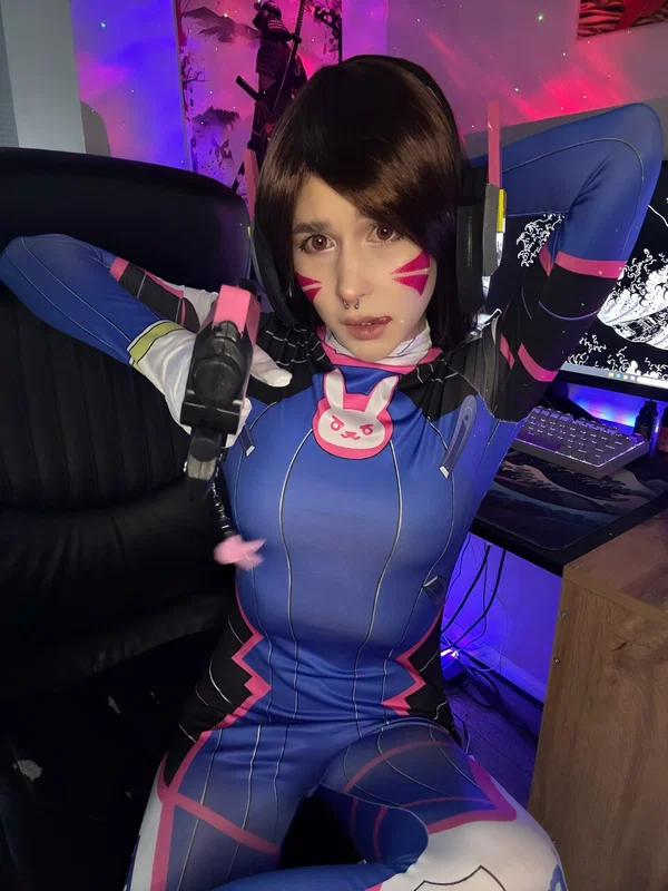 OnlyFans Jjameliz starring Jjameliz XXX Porn Pics  - Cosplay, Tattoo, Outdoor, Glamour, Model, Sexy, Amateur, Cute, Teen, Brunette  - Photo 3