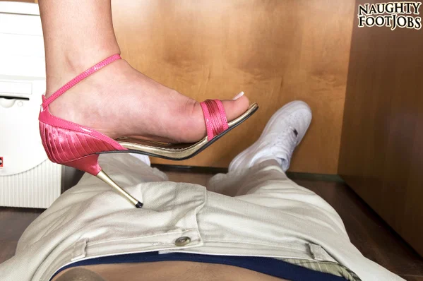 Female executive Chloe Chanel jacks off a male employee with her bare feet  - Footjob, Skinny, Blonde, Feet, Non Nude, Legs, Spreading, Glasses, Pussy  - Photo 8