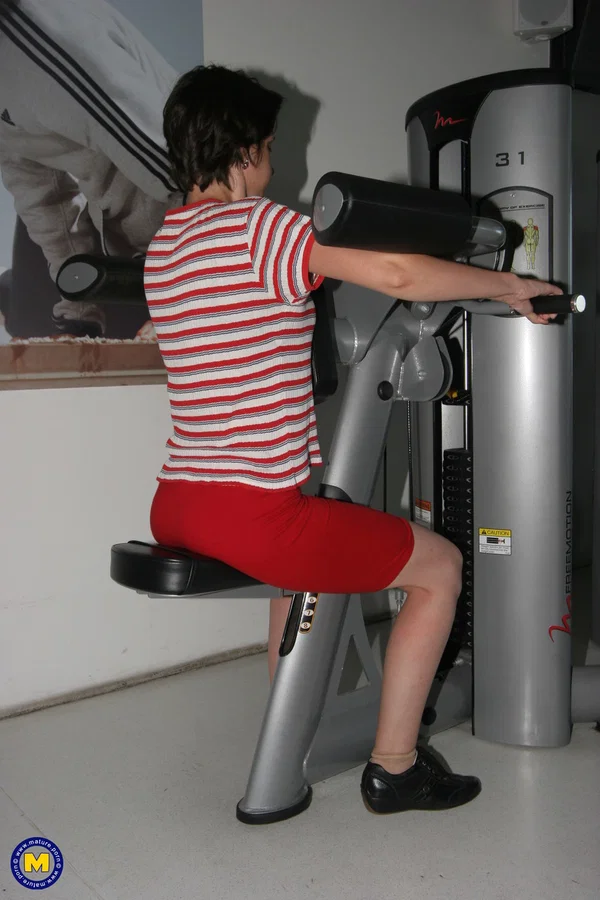 Mature NL Ivana K, Janelle, Karine C, Katarina M, Mariska C, Paula G, Rafaela, R  - Yoga Pants, Sports, Gym, MILF, Amateur, Clothed, Reality, Ass, Shorts, Short Hair  - Photo 9