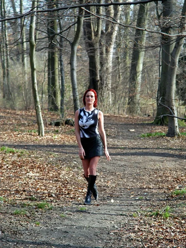 British MILF Donna Marie enjoys intense outdoor sex & swallows cum  - Cumshot, Redhead, Short Hair, Clothed, Groupsex, Ass Fucking, Blowjob, Doggy Style, Hardcore, Upskirt  - Photo 1