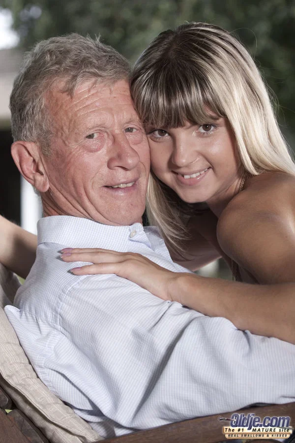 Cute teen girl and her silver-haired daddy exchange oral sex in the yard  - Old Man, Skinny, Outdoor, Tiny Tits, Blonde, Reality, Blowjob, Teen, Kissing, Pussy Licking  - Photo 11