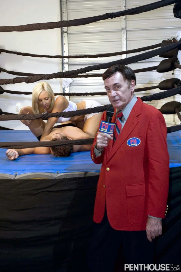 Slutty blonde Jessica Lynn gets licked and fucked by the boxer in the ring  - Sports, Centerfold, Gym, MILF, Babe, Blonde, Pornstar, Cheating, Model, Beautiful  - Photo 1