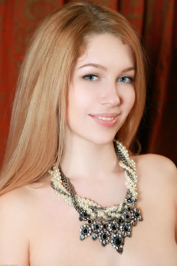 Beautiful teen Genevieve Gandi models nude in red stockings on a chesterfield  - Pussy, Teen, Spreading, Natural Tits, Big Tits, Face, Stockings, Beautiful, Solo, Model  - Photo 4